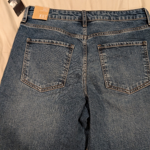 NWT. Classic Blue Women's Jeans - Picture 6 of 9
